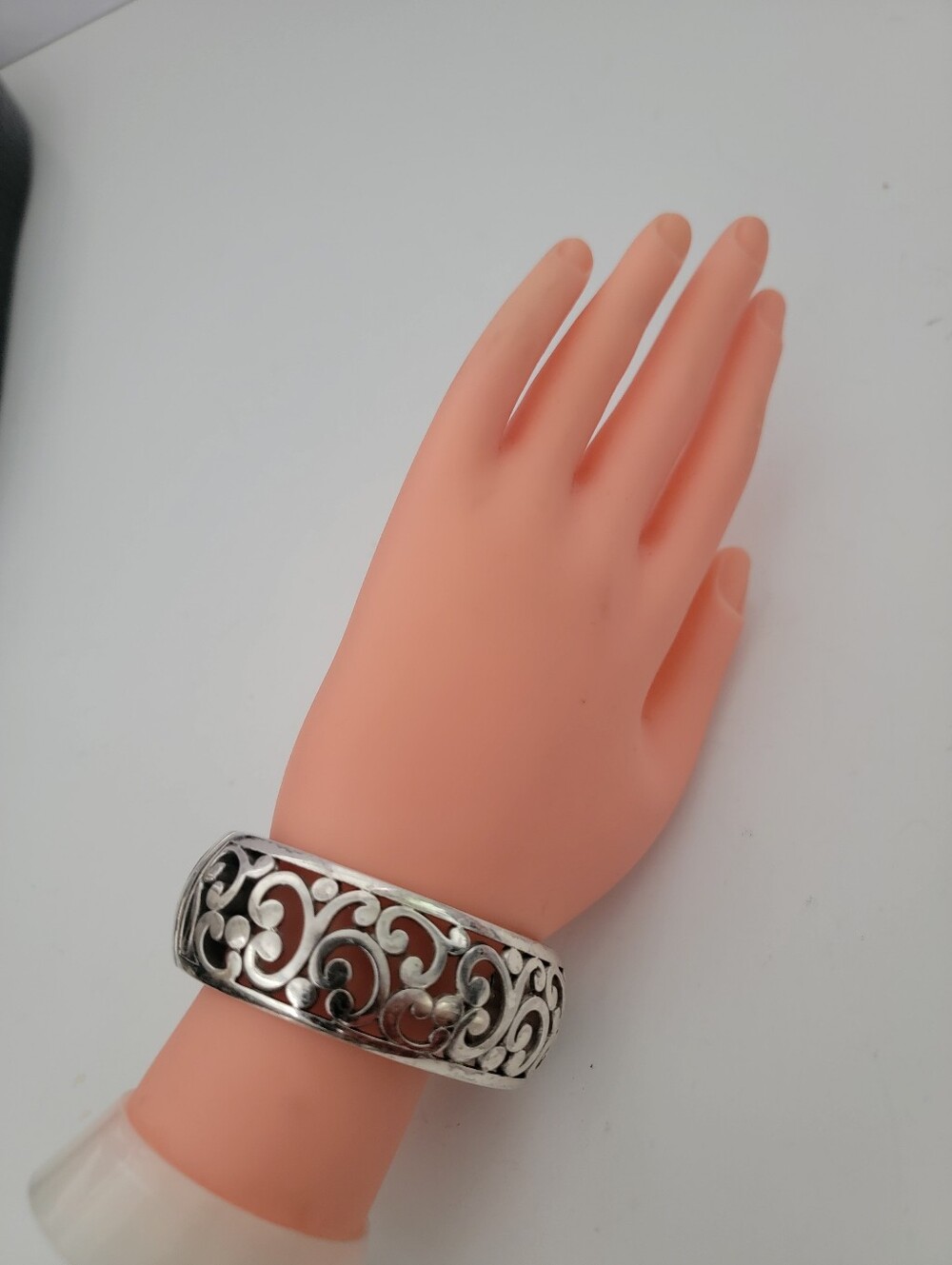 Brighton Contempo Hindeg Bangle Bracelet 1"